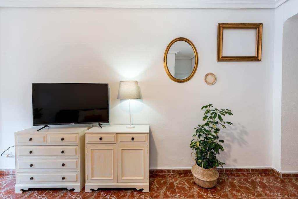Santa Justa Urban Apartment Севілья Екстер'єр фото