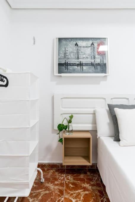 Santa Justa Urban Apartment Севілья Екстер'єр фото