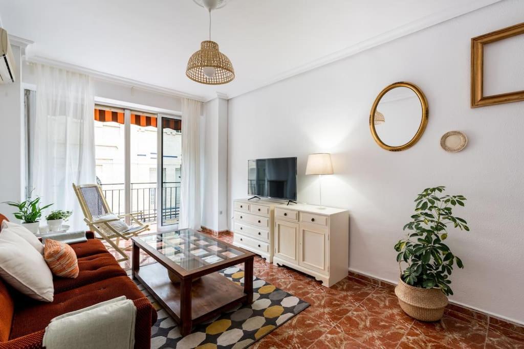 Santa Justa Urban Apartment Севілья Екстер'єр фото