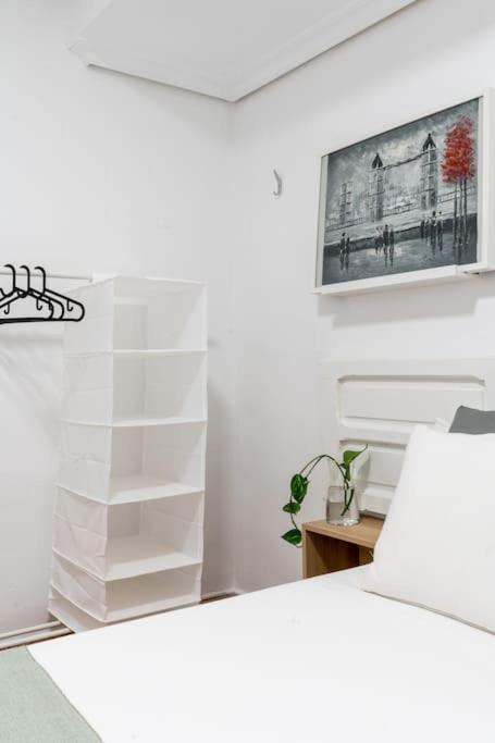 Santa Justa Urban Apartment Севілья Екстер'єр фото